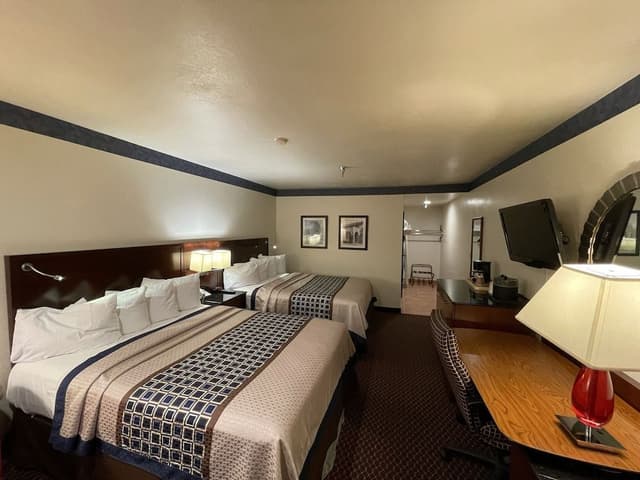 Standard Room, 2 Queen Beds