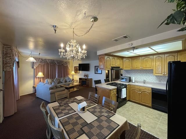 Exclusive Suite, 2 Bedrooms, Kitchen
