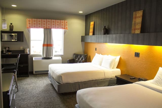 Room, 2 Queen Beds