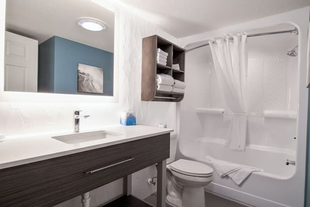 Paradise Oceanfront Deluxe Three Bedroom Condo 2K2Q