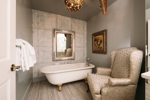 St. John's Suite