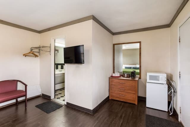 Standard Room, 1 King Bed, Non Smoking