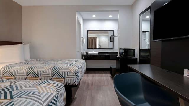 Deluxe Room, 2 Double Beds, Non Smoking, Refrigerator & Microwave