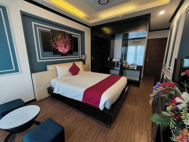 Deluxe Room, Balcony