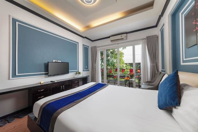 Deluxe Room, Balcony