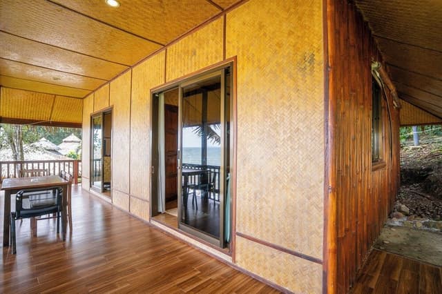 Family Villa, Beachfront