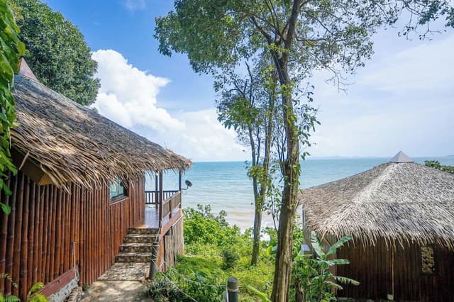 Family Villa, Beachfront