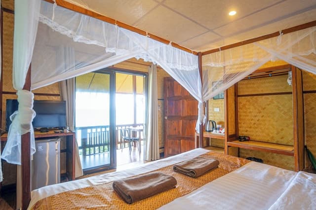 Family Villa, Beachfront