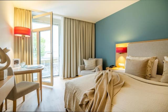 Comfort Double Room with Lake View and Balcony