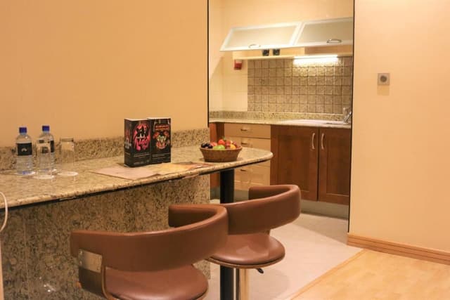 One-Bedroom Crystal Suite