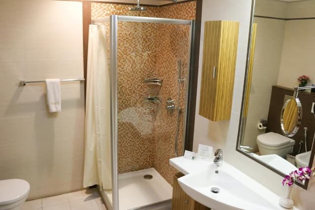 One-Bedroom Royal Suite