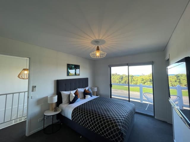 Three Bedroom House - Ocean View