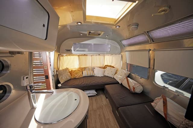 Airstream Caravan Glamping