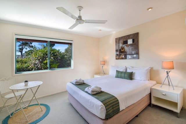2 Bedrooms