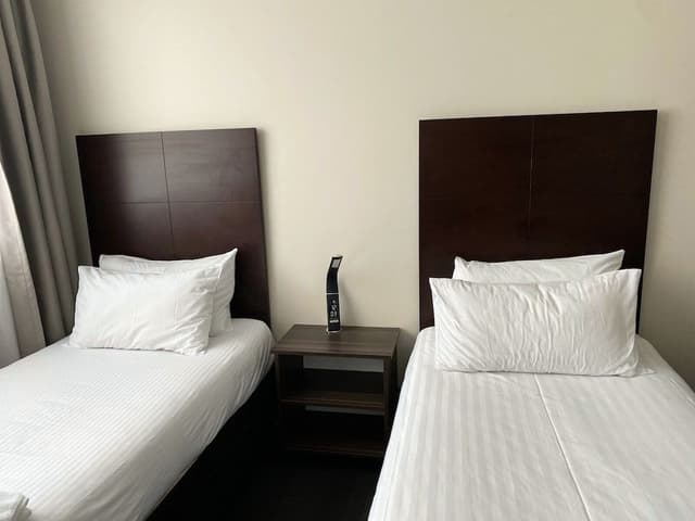 Standard Twin Room (2 Singles)