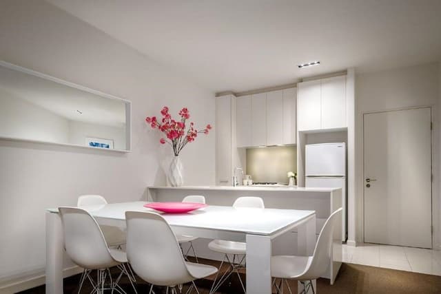 Deluxe One Bedroom Apartment