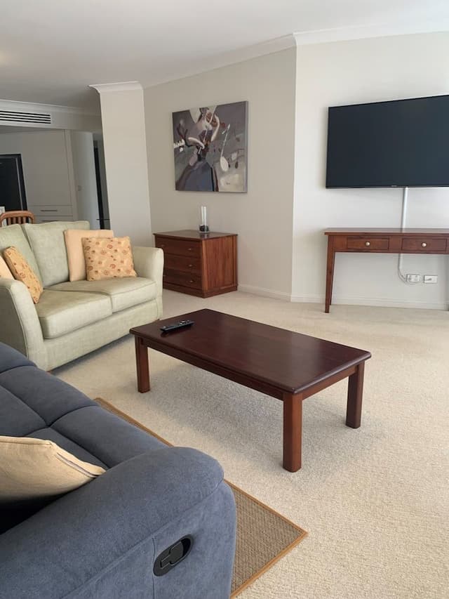 2 Bedroom Top Floor City View Apartment