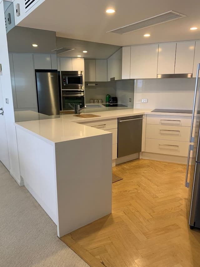 2 Bedroom Top Floor City View Apartment