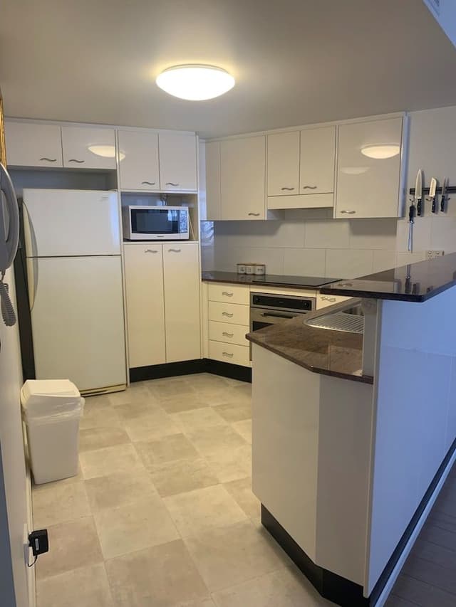 2 Bedroom Top Floor City View Apartment