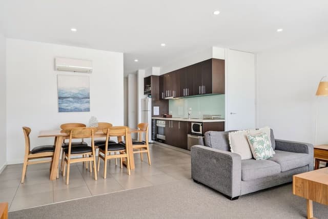 Penthouse Apartment - Ocean View