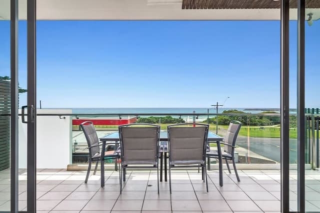 Penthouse Apartment - Ocean View