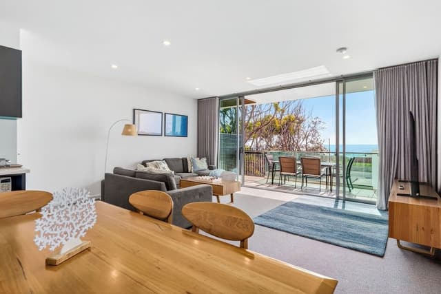 Penthouse Apartment - Ocean View