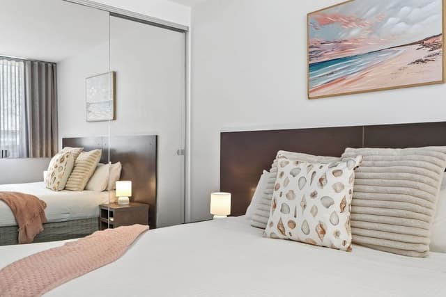 Apartment, Partial Sea View