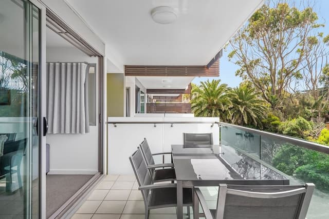 Apartment, Partial Sea View