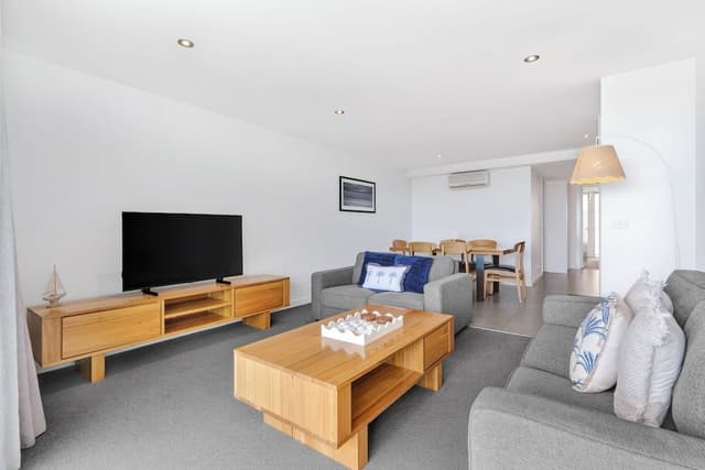 Apartment, Partial Sea View