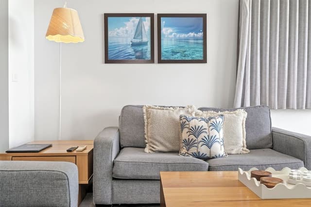 Apartment, Partial Sea View