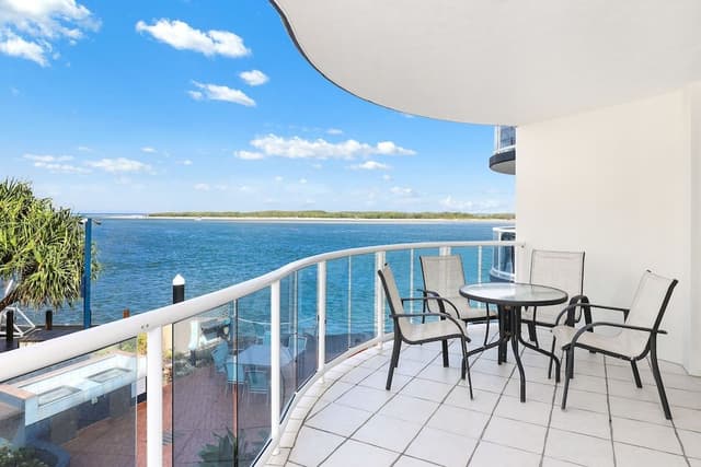Ocean View 2 Bedroom Apartment
