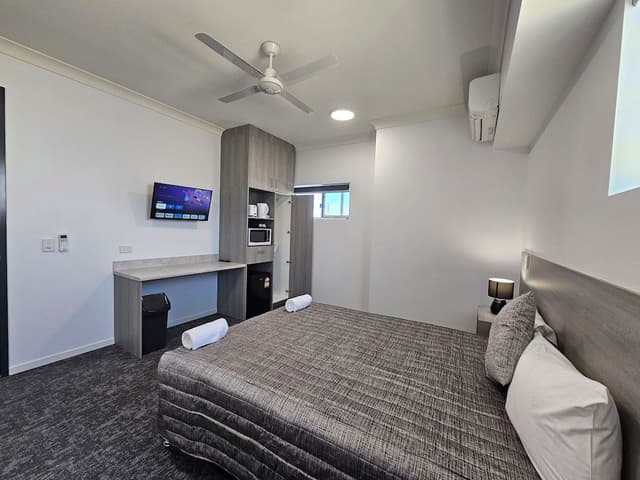 Executive Studio