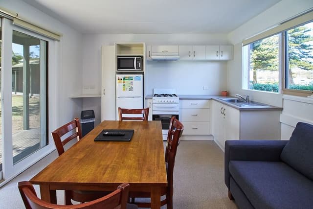 One Bedroom Cedar Cottage