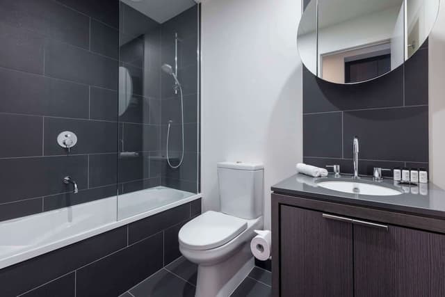 2 Bedroom