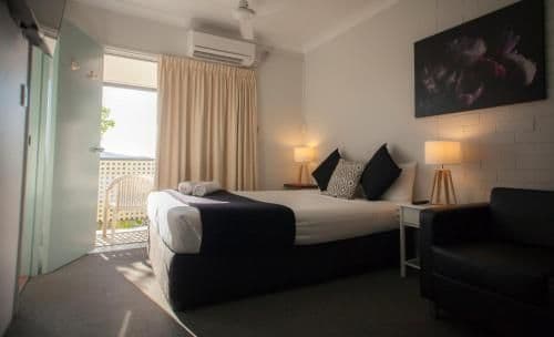 Deluxe Queen Room