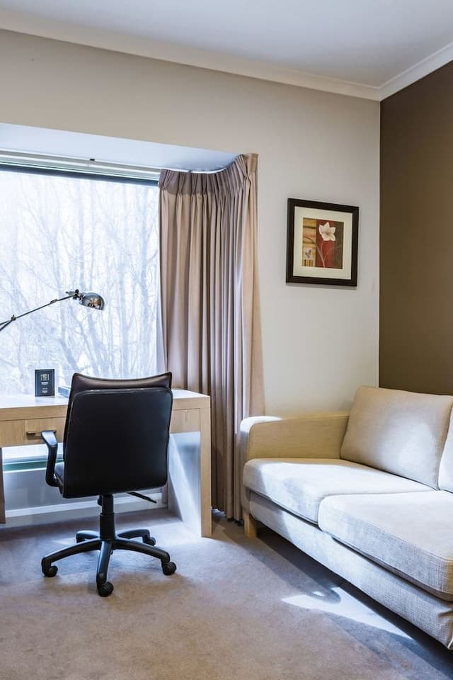 Premium Queen Suite