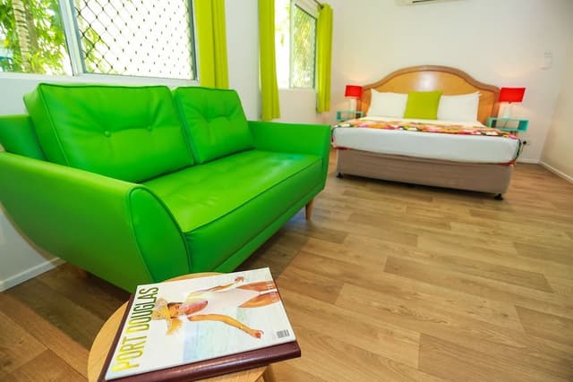 Studio, 1 Queen Bed