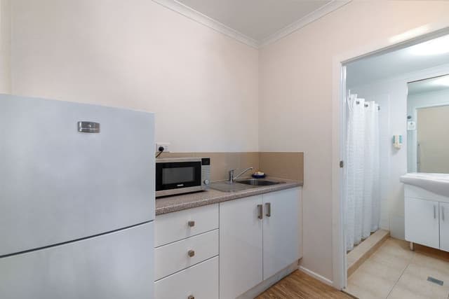 Triple Room (1 Queen and 1 Single Bed)