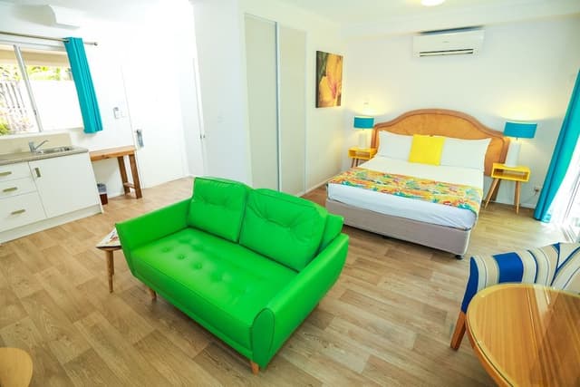 Studio, 1 Queen Bed