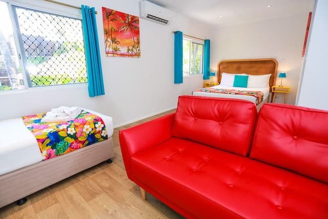 Triple Room (1 Queen and 1 Single Bed)