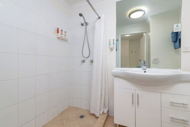 Triple Room (1 Queen and 1 Single Bed)