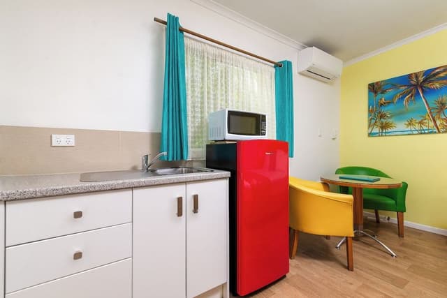 Studio, 1 Queen Bed
