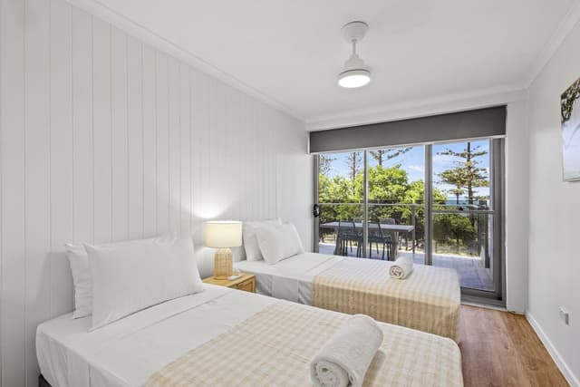 Spinnaker 2 Bedroom, Level 2 (No Parking - External Apartment)