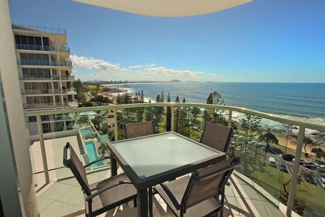 2 Bedroom Beachfront (QB/DB)