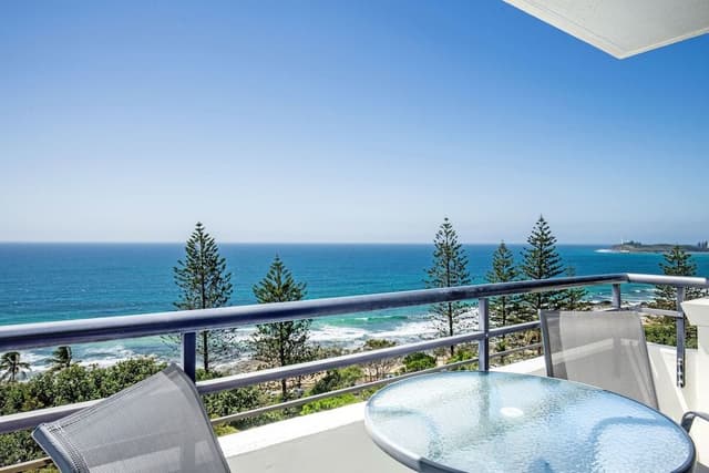2 Bedroom Apartment, Full Ocean Views