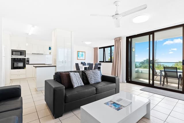 2 Bedroom Apartment, Full Ocean Views