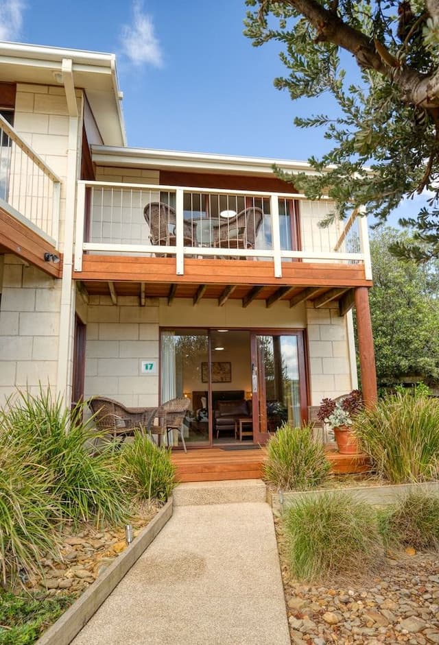 Split Level Family Suite - Ocean View