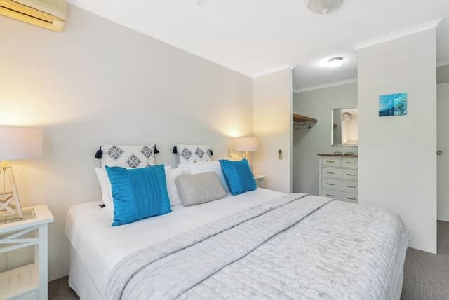 Two Bedroom Ocean View Apartment