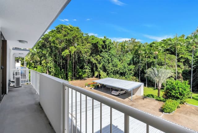 One Bedroom Ocean View Apartment
