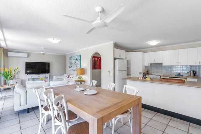 One Bedroom Ocean View Apartment